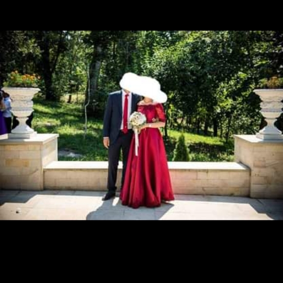 Grad dress - Picture 2 of 2